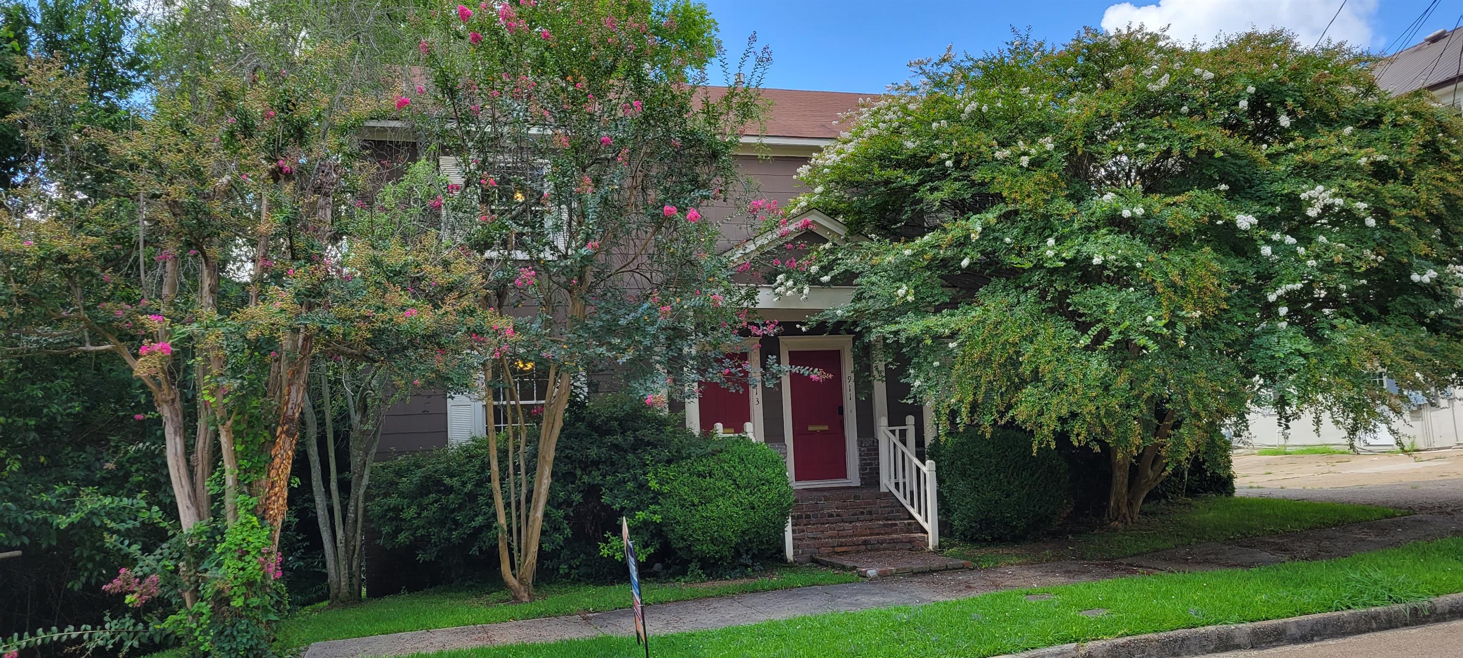913 Carlisle Street