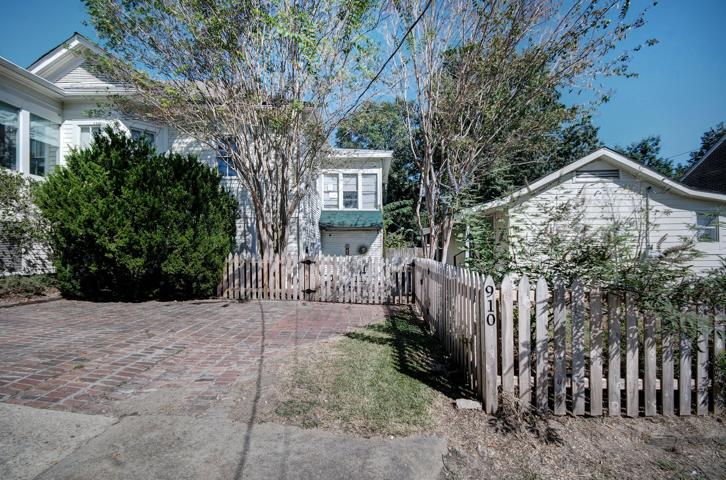Property thumbnail image